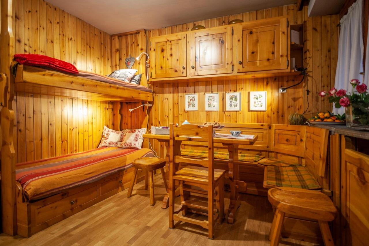 Casa-Chalet, In Centro A Courmayeur! Exterior photo