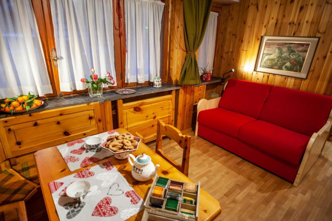 Casa-Chalet, In Centro A Courmayeur! Exterior photo
